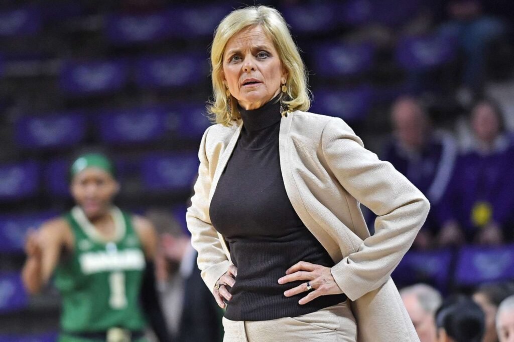 Kim Mulkey Measurements, Wikipedia, Wiki, Salary, Clothes, Engaged, Height, Net Worth, Partner