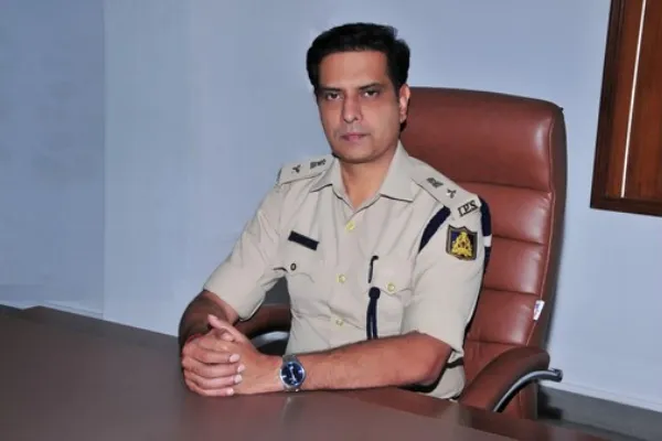 DCP Girish IPS Wikipedia, Banglore, Father In Law, Biodata, Family