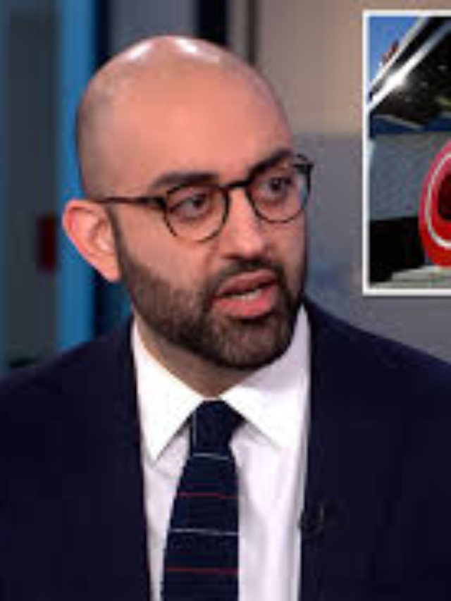 Oliver Darcy is a well-known American journalist who serves as a senior media reporter for CNN.