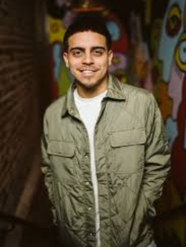 Ralph Barbosa, a comedian and television personality, was born in 1996 in Dallas, Texas, USA.